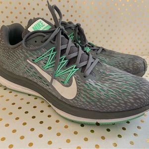 Nike Zoom Winflo 5 Mint Green / Grey Women’s Sz 9.5